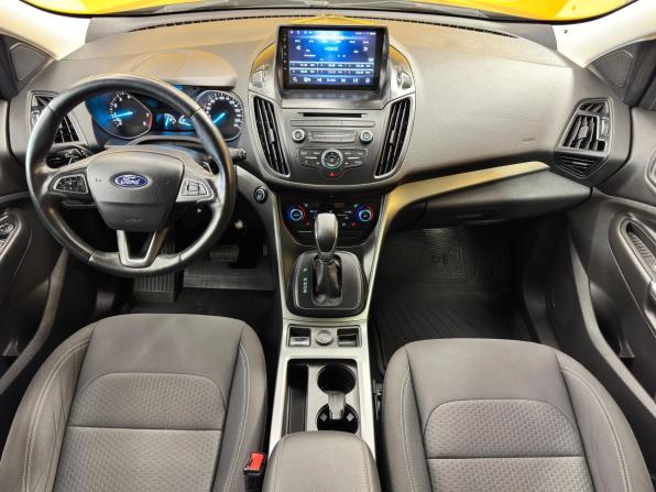 Ford Kuga II Рестайлинг с пробегом 2018 года, цена 1 679 000 рублей, 112000 км, внедорожник, Автокод Объявления