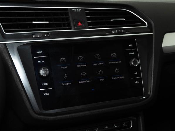 Volkswagen Tiguan II с пробегом 2020 года, цена 2 398 000 рублей, 131393 км, внедорожник, Автокод Объявления