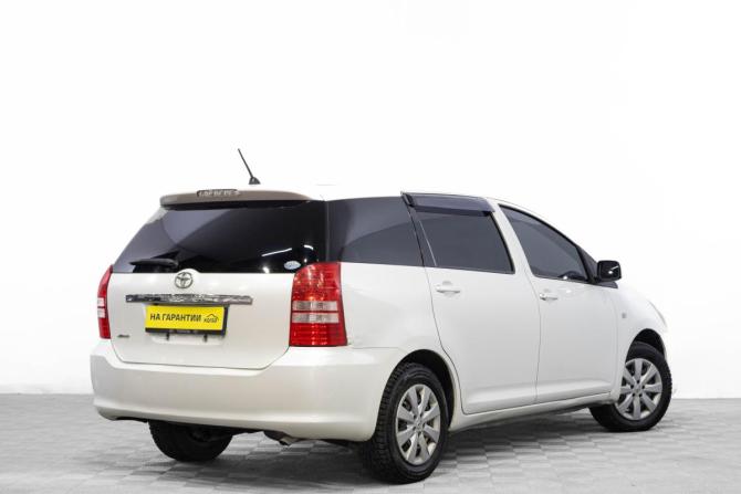 Toyota Wish I с пробегом 2004 года, цена 899 000 рублей, 210000 км, компактвэн, Автокод Объявления