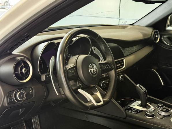 Alfa Romeo Giulia II (952) Рестайлинг с пробегом 2022 года, цена 2 847 000 рублей, 48275 км, седан, Автокод Объявления