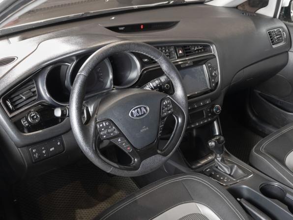 Kia Ceed II Рестайлинг с пробегом 2018 года, цена 1 685 000 рублей, 172067 км, универсал, Автокод Объявления
