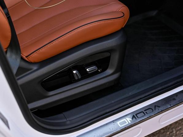 Omoda C5 I с пробегом 2023 года, цена 1 830 000 рублей, 12504 км, внедорожник, Автокод Объявления