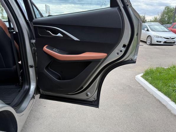Omoda C5 I с пробегом 2023 года, цена 1 625 000 рублей, 47244 км, внедорожник, Автокод Объявления