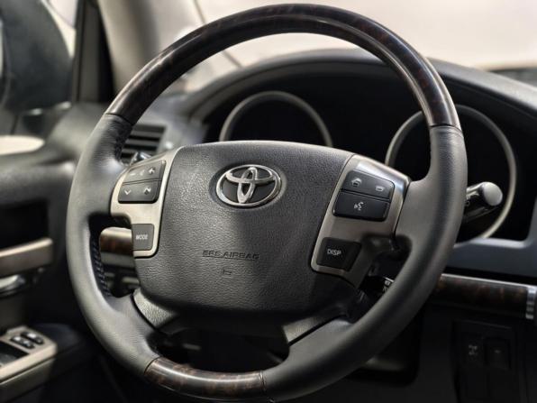 Toyota Land Cruiser 200 Series с пробегом 2011 года, цена 3 600 000 рублей, 250605 км, внедорожник, Автокод Объявления