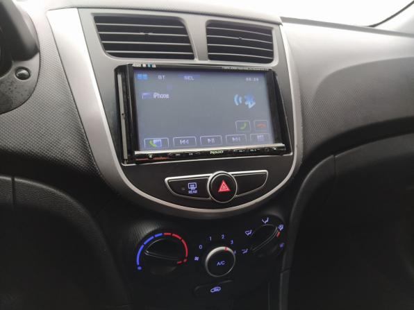 Hyundai Solaris I с пробегом 2012 года, цена 730 000 рублей, 145600 км, седан, Автокод Объявления