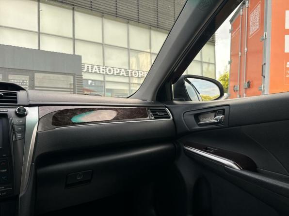 Toyota Camry VII (XV50) Рестайлинг 2 с пробегом 2017 года, цена 2 350 000 рублей, 215006 км, седан, Автокод Объявления