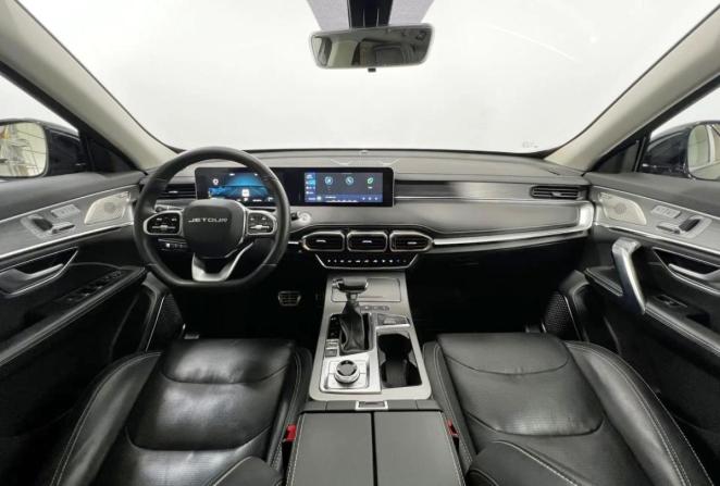 JETOUR X70+ I Рестайлинг с пробегом 2023 года, цена 2 165 000 рублей, 31629 км, внедорожник, Автокод Объявления