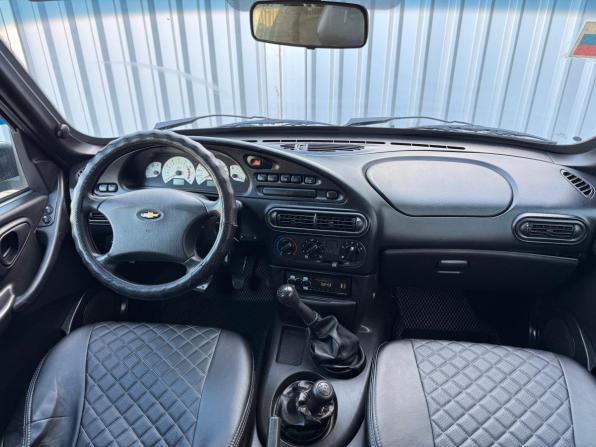 Chevrolet Niva I с пробегом 2006 года, цена 395 000 рублей, 349000 км, внедорожник, Автокод Объявления
