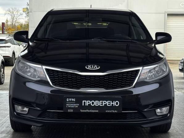 Kia Rio III Рестайлинг с пробегом 2016 года, цена 1 365 000 рублей, 41900 км, хэтчбек, Автокод Объявления