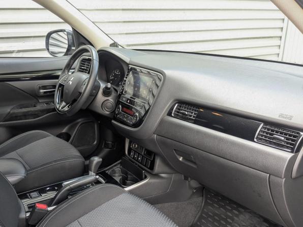 Mitsubishi Outlander III Рестайлинг 3 с пробегом 2020 года, цена 2 190 000 рублей, 104905 км, внедорожник, Автокод Объявления