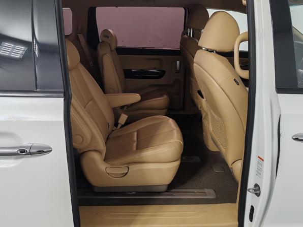 Kia Carnival III с пробегом 2018 года, цена 3 199 000 рублей, 101507 км, минивэн, Автокод Объявления