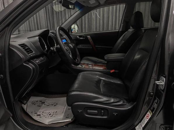 Toyota Highlander II (XU40) Рестайлинг с пробегом 2011 года, цена 2 050 000 рублей, 274800 км, внедорожник, Автокод Объявления