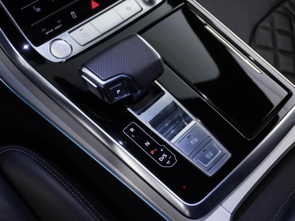 Audi Q8 I (4M) с пробегом 2019 года, цена 7 980 055 рублей, 58585 км, внедорожник, Автокод Объявления