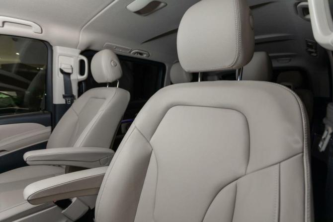 Новый Mercedes-Benz V-Класс III (W447) Рестайлинг 2 2024 года, цена 15 900 000 рублей, минивэн, Автокод Объявления