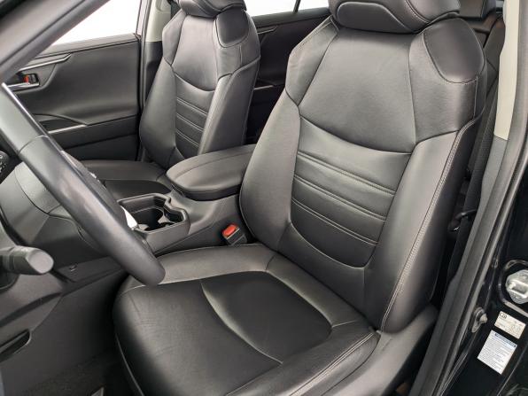Toyota RAV4 V (XA50) с пробегом 2019 года, цена 3 595 000 рублей, 33441 км, внедорожник, Автокод Объявления