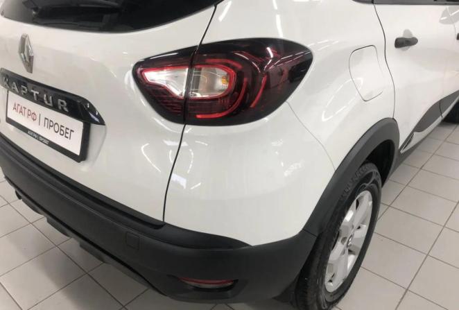 Renault Kaptur I с пробегом 2018 года, цена 1 320 000 рублей, 136364 км, внедорожник, Автокод Объявления