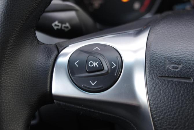 Ford Focus III с пробегом 2012 года, цена 870 000 рублей, 170325 км, универсал, Автокод Объявления