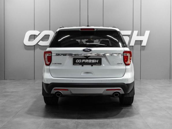 Ford Explorer V Рестайлинг с пробегом 2015 года, цена 2 800 000 рублей, 161629 км, внедорожник, Автокод Объявления