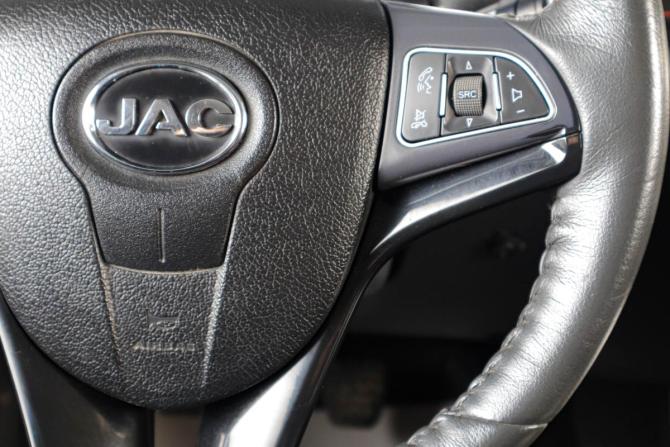 JAC T6 с пробегом 2022 года, цена 1 349 000 рублей, 130000 км, offers.body_type.unknown, Автокод Объявления