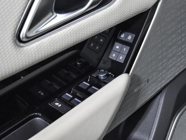 Land Rover Range Rover Velar I с пробегом 2021 года, цена 6 000 000 рублей, 69040 км, внедорожник, Автокод Объявления
