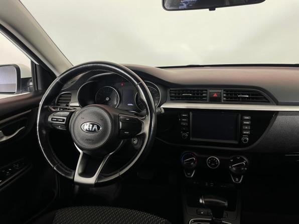 Kia Rio IV с пробегом 2017 года, цена 1 360 000 рублей, 83858 км, седан, Автокод Объявления