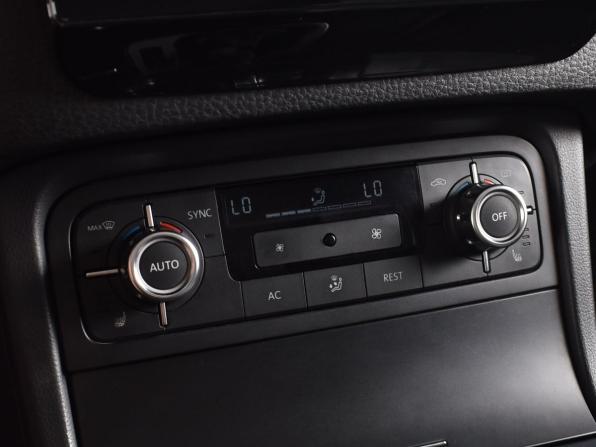 Volkswagen Touareg II с пробегом 2011 года, цена 1 999 999 рублей, 199246 км, внедорожник, Автокод Объявления