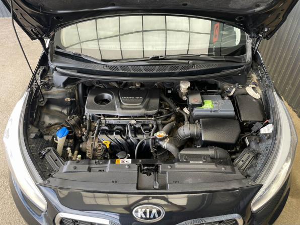 Kia Ceed II Рестайлинг с пробегом 2018 года, цена 1 297 000 рублей, 105331 км, универсал, Автокод Объявления