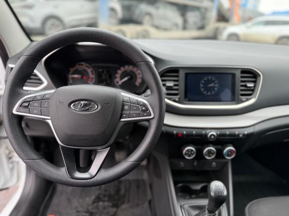 Lada (ВАЗ) Vesta I Рестайлинг (NG) с пробегом 2023 года, цена 1 220 000 рублей, 37575 км, седан, Автокод Объявления