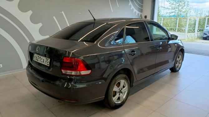 Volkswagen Polo V Рестайлинг с пробегом 2015 года, цена 729 000 рублей, 118000 км, седан, Автокод Объявления