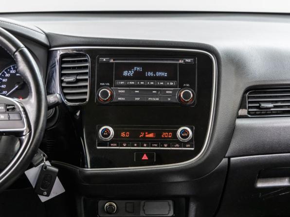 Mitsubishi Outlander III Рестайлинг 3 с пробегом 2021 года, цена 2 398 000 рублей, 88509 км, внедорожник, Автокод Объявления