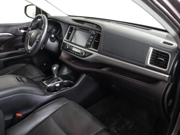 Toyota Highlander III (XU50) Рестайлинг с пробегом 2018 года, цена 3 990 000 рублей, 42314 км, внедорожник, Автокод Объявления