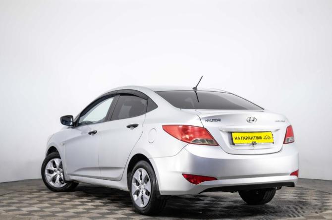 Hyundai Solaris I Рестайлинг с пробегом 2015 года, цена 699 000 рублей, 358000 км, седан, Автокод Объявления