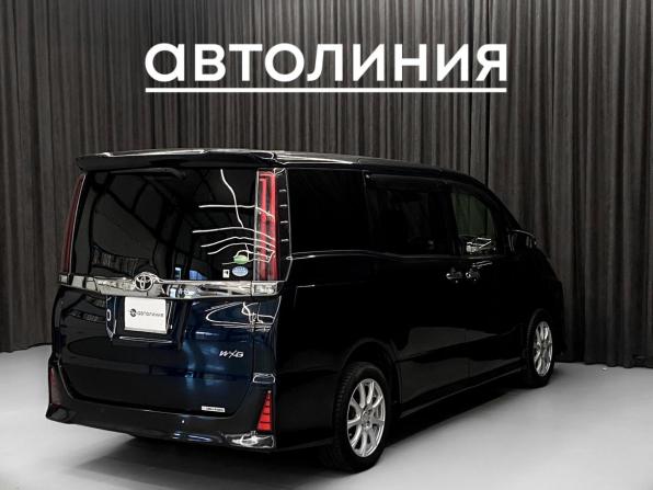 Toyota Noah III (R80) Рестайлинг с пробегом 2019 года, цена 2 150 000 рублей, 65211 км, минивэн, Автокод Объявления