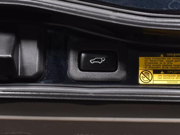 Toyota Land Cruiser 200 Series Рестайлинг 1 с пробегом 2013 года, цена 3 884 995 рублей, 222048 км, внедорожник, Автокод Объявления