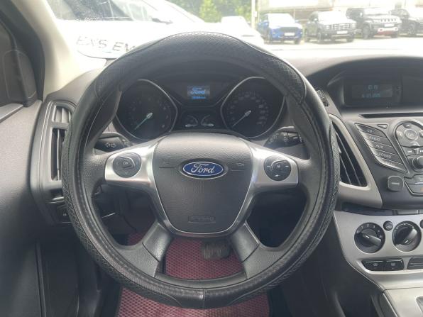 Ford Focus III с пробегом 2013 года, цена 640 000 рублей, 185079 км, универсал, Автокод Объявления