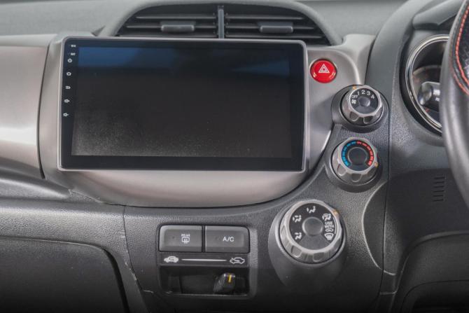 Honda Fit II с пробегом 2012 года, цена 899 000 рублей, 140000 км, хэтчбек, Автокод Объявления