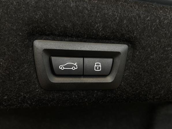 BMW 5 серии VIII (G60/G61/G68) с пробегом 2024 года, цена 6 500 000 рублей, 23060 км, седан, Автокод Объявления