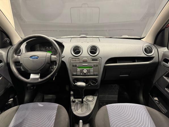 Ford Fusion I Рестайлинг с пробегом 2007 года, цена 459 000 рублей, 220000 км, хэтчбек, Автокод Объявления