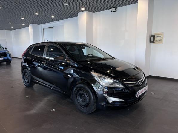 Hyundai Solaris I Рестайлинг с пробегом 2015 года, цена 800 000 рублей, 213002 км, хэтчбек, Автокод Объявления