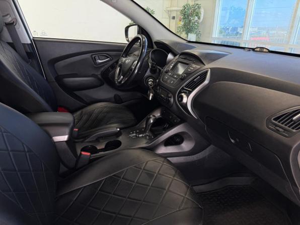 Hyundai ix35 I Рестайлинг с пробегом 2015 года, цена 1 280 000 рублей, 174000 км, внедорожник, Автокод Объявления