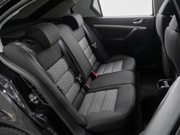 Skoda Octavia II (A5) Рестайлинг с пробегом 2013 года, цена 989 000 рублей, 110278 км, лифтбек, Автокод Объявления