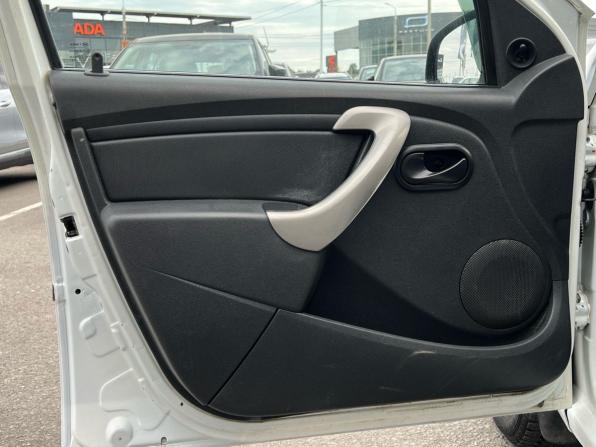 Renault Logan I Рестайлинг с пробегом 2012 года, цена 589 000 рублей, 97172 км, седан, Автокод Объявления