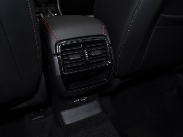Skoda Karoq I с пробегом 2025 года, цена 3 450 000 рублей, 25 км, внедорожник, Автокод Объявления