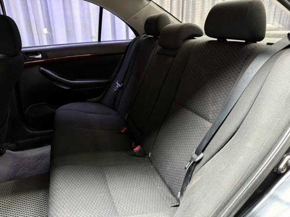 Toyota Avensis II с пробегом 2005 года, цена 589 000 рублей, 304195 км, седан, Автокод Объявления