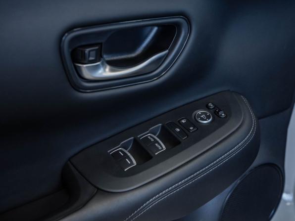 Honda ZR-V с пробегом 2022 года, цена 3 490 000 рублей, 30 км, внедорожник, Автокод Объявления