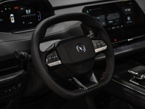 Changan UNI-S (CS55 Plus) с пробегом 2024 года, цена 2 379 900 рублей, 12788 км, внедорожник, Автокод Объявления