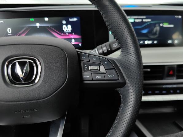 Changan UNI-T I с пробегом 2023 года, цена 2 348 000 рублей, 21431 км, внедорожник, Автокод Объявления