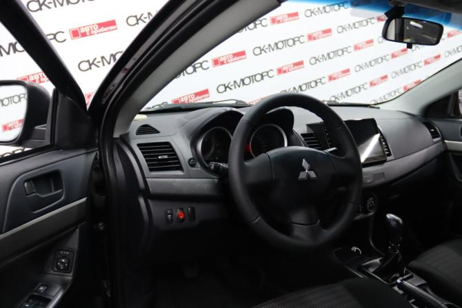 Mitsubishi Lancer X Рестайлинг с пробегом 2012 года, цена 795 950 рублей, 205145 км, седан, Автокод Объявления
