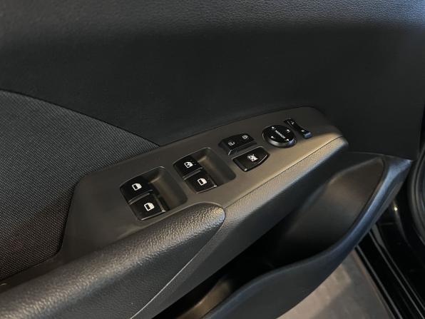 Hyundai Solaris II с пробегом 2020 года, цена 1 499 000 рублей, 62800 км, седан, Автокод Объявления