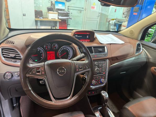 Opel Mokka I с пробегом 2014 года, цена 1 149 000 рублей, 89404 км, внедорожник, Автокод Объявления